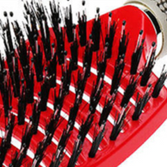Close-up of the brush head and flexible bristles